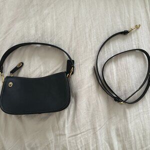 Coach Swinger Bag (Brass/Black)